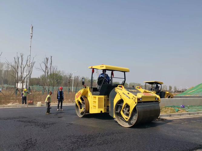 東三環南四環道路瀝青路面施工