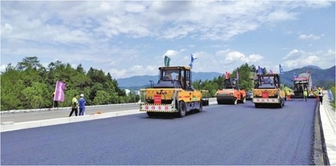創(chuàng)新創(chuàng)優(yōu)創(chuàng)品質(zhì)--莆炎高速公路福建三明段路面施工紀(jì)實